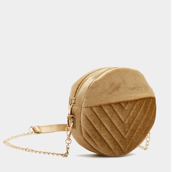 Nasty Gal Handbags - WANT Welcome to Our Circle Velvet Bag
